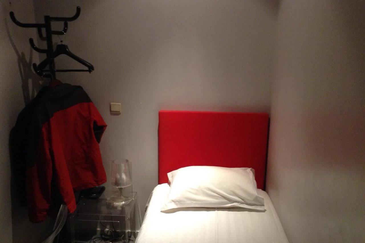 Monty Small Design Hotel Woluwe-Saint-Lambert Экстерьер фото