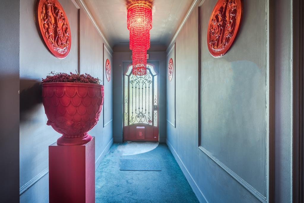 Monty Small Design Hotel Woluwe-Saint-Lambert Экстерьер фото