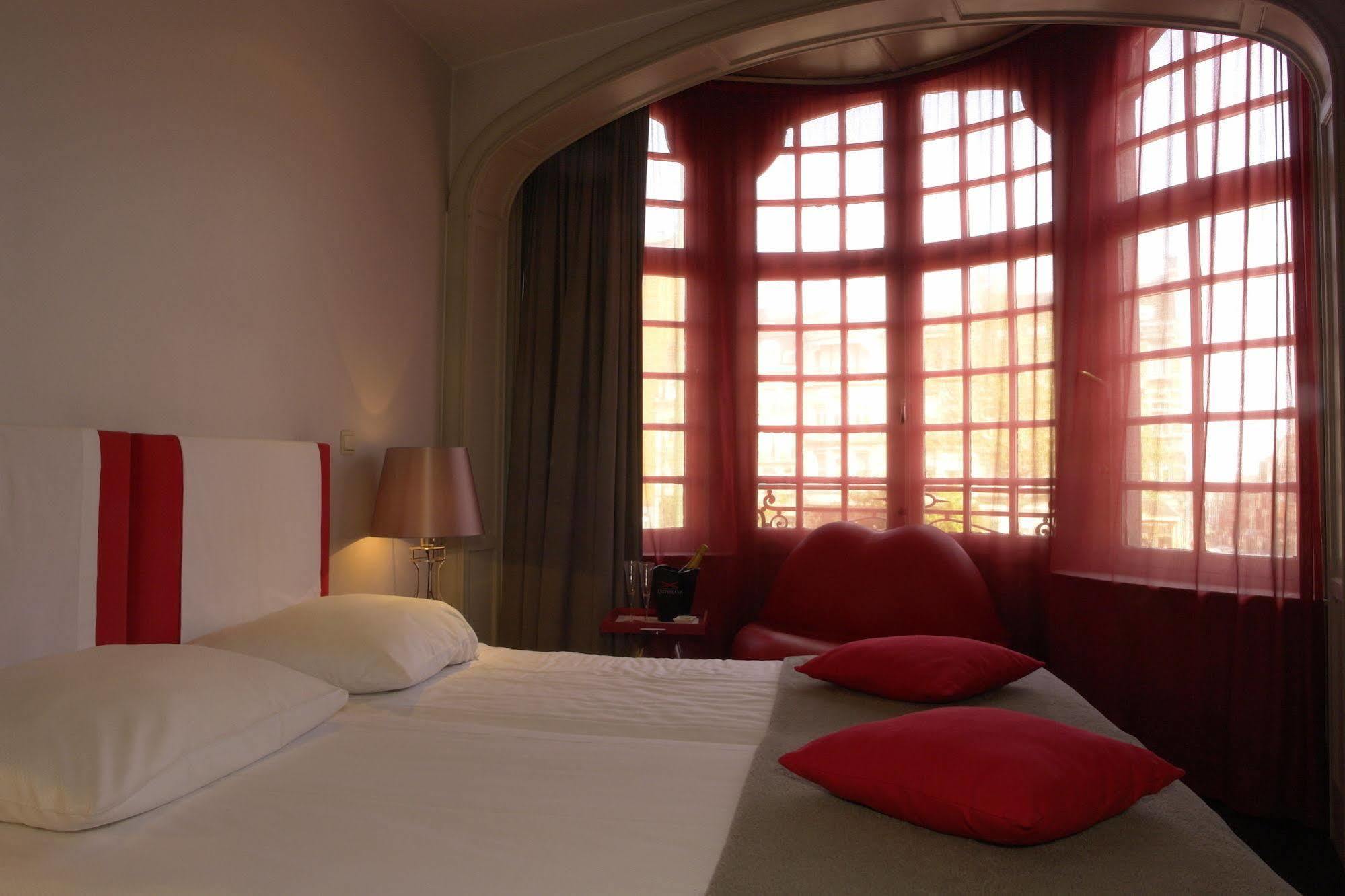 Monty Small Design Hotel Woluwe-Saint-Lambert Экстерьер фото